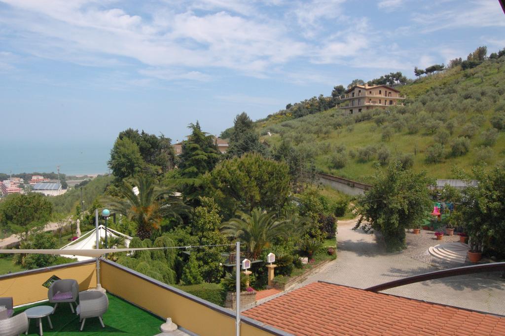 Casa Ferretti Di Ferretti Village Silvi Marina Exterior photo